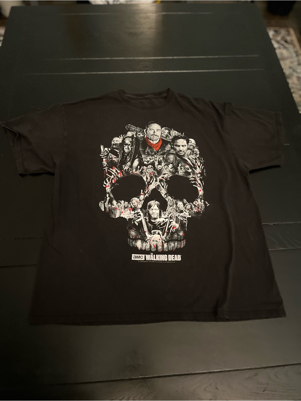 Source Unknown AMC The Walking Dead Skull Graphic Tee - Black with Red Accents